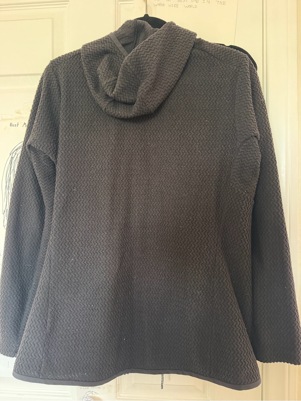 Patagonia womans Black Full-Zip Hooded Fleece Jacket - light weight - Picture 6 of 6